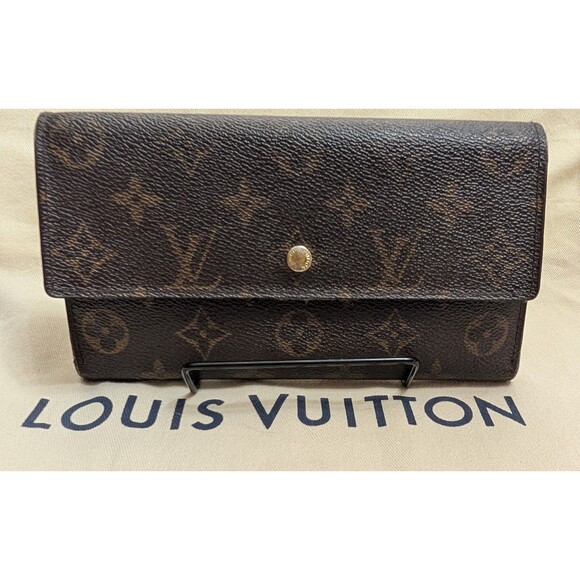 Louis Vuitton Monogram International Wallet TH1026 Women's Wallet  COA Included - Picture 1 of 10